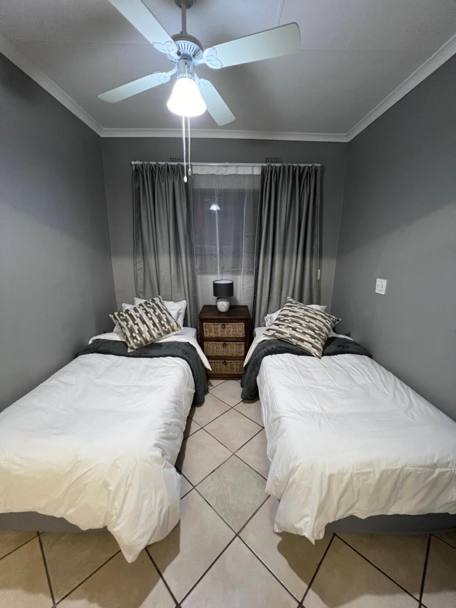 Lowveld Sleepover Apartamento Tzaneen Exterior foto